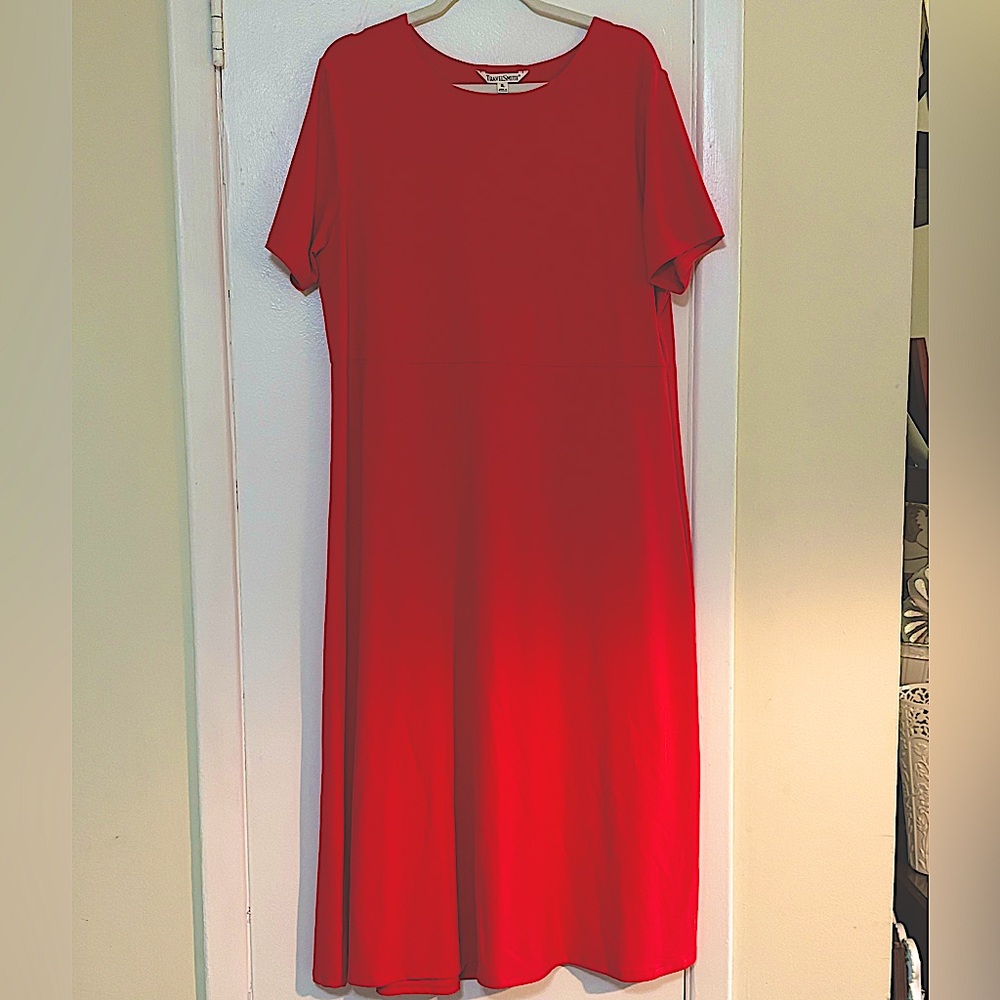 Travelsmith Red Midi Short Sleeve Dress. Soft Stretch Fabric. Size XL